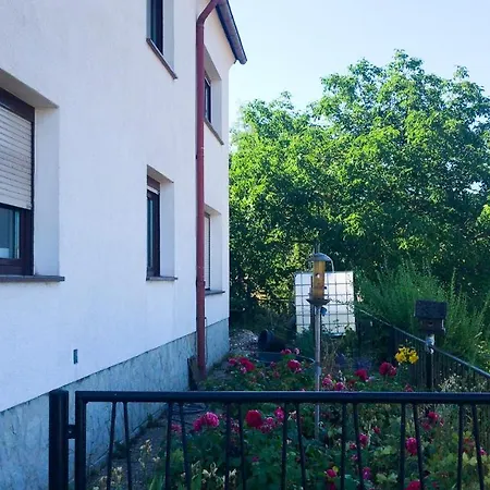 Apartment Schlossberg & Garten In Der & Unweit Vom 