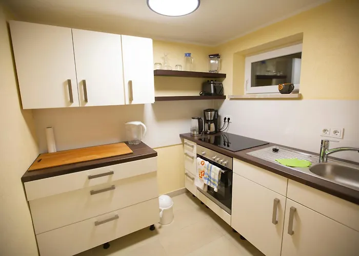 Schlossberg & Garten In Der & Unweit Vom 