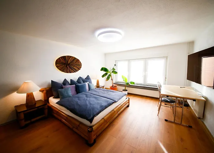 Schlossberg & Garten In Der & Unweit Vom 